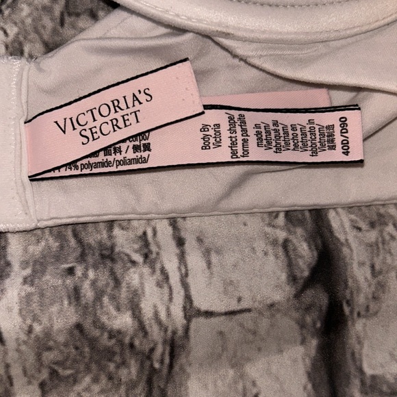 Victoria secret body by Victoria 40D LOT (3) - Picture 3 of 7